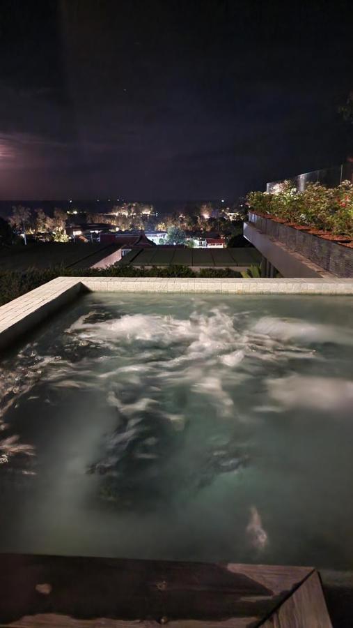 Villa Obsidian, With Staff, Sea View And Walk To Choeng Mon Beach 外观 照片
