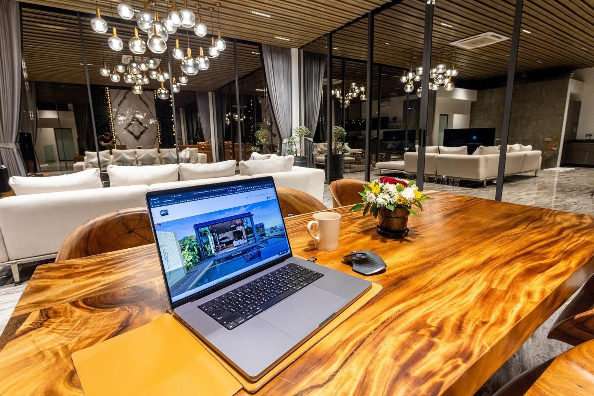 Villa Obsidian, With Staff, Sea View And Walk To Choeng Mon Beach 外观 照片
